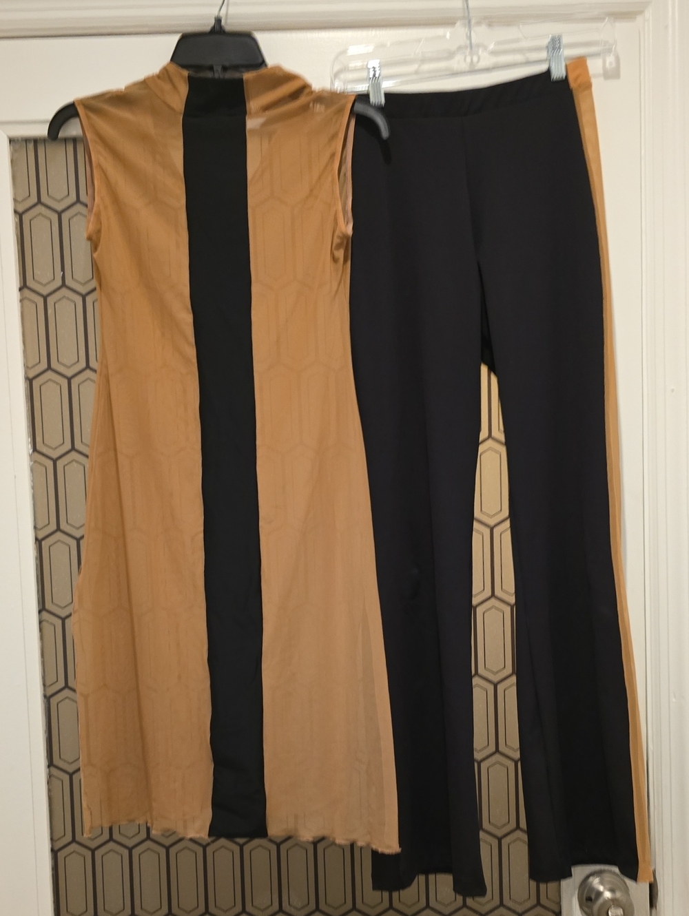 Women's Two-Tone Black and Brown Wide-Leg Pants With Coordinating Sheer Tunic